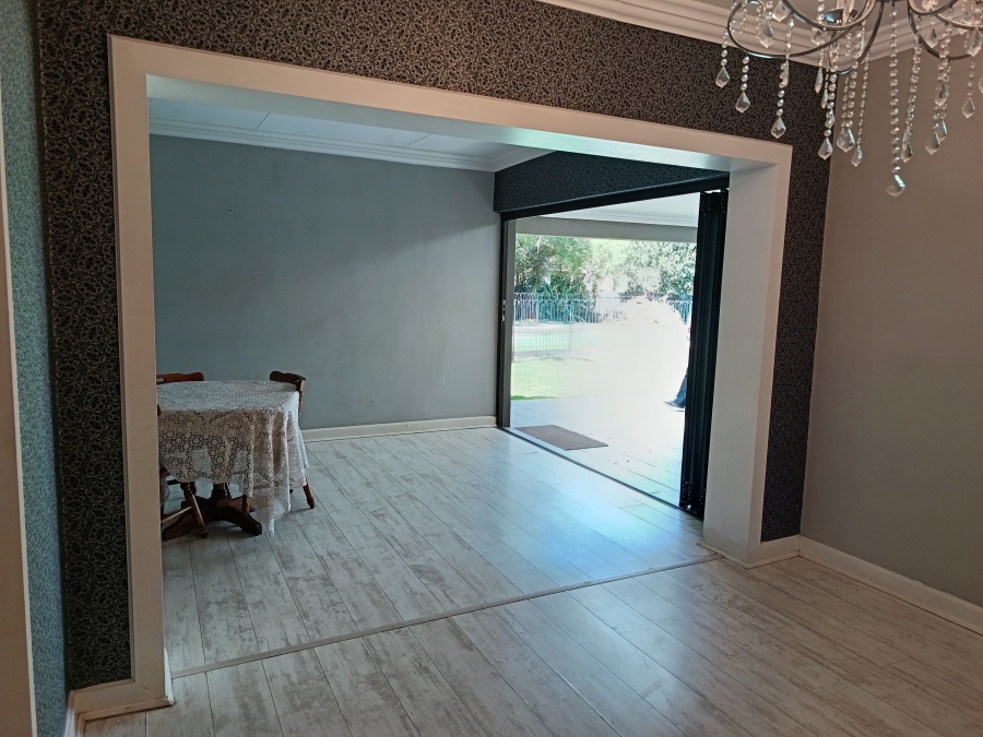 4 Bedroom Property for Sale in Brackendowns Gauteng