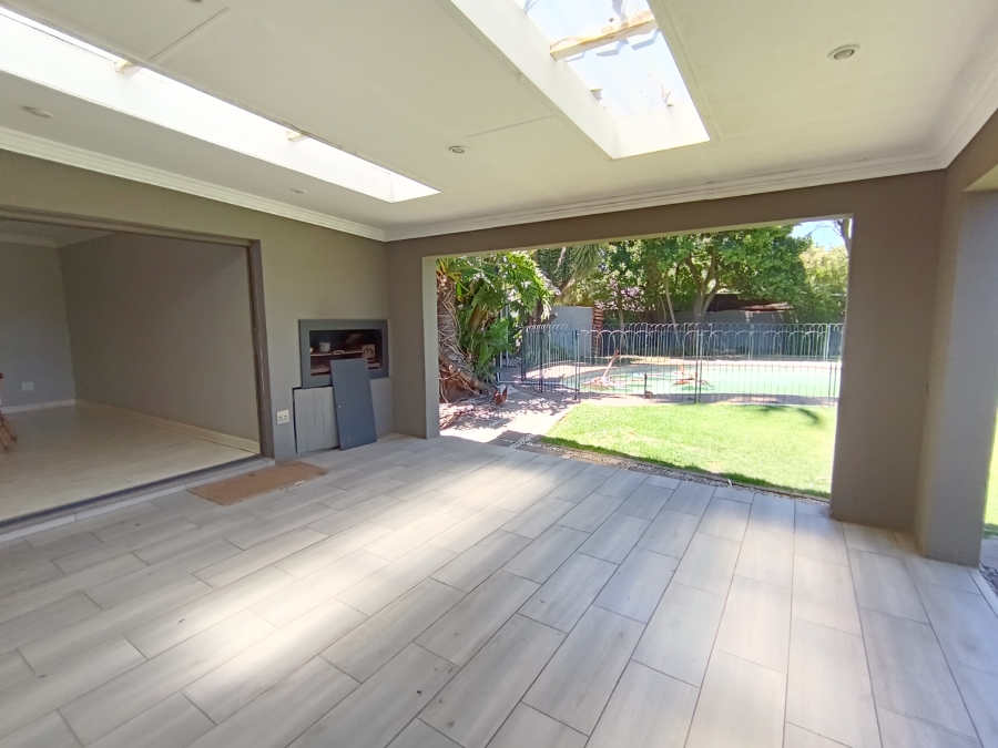 4 Bedroom Property for Sale in Brackendowns Gauteng