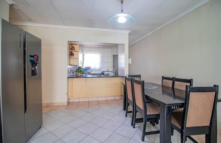 2 Bedroom Property for Sale in Bedfordview Gauteng