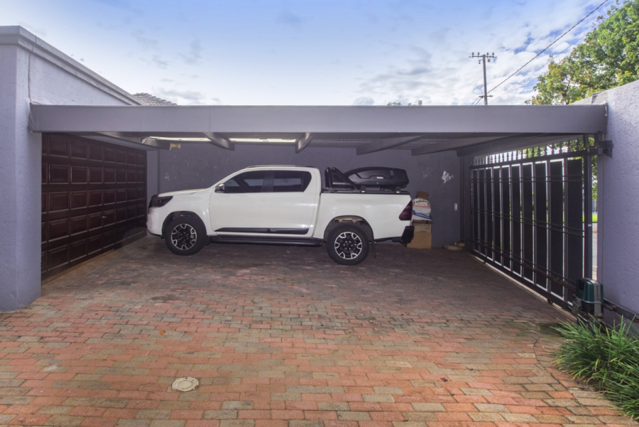 4 Bedroom Property for Sale in Kensington Gauteng
