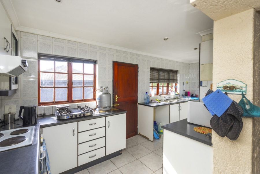 4 Bedroom Property for Sale in Kensington Gauteng