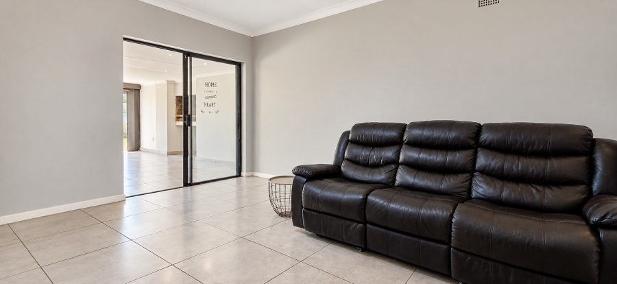 4 Bedroom Property for Sale in Impala Park Gauteng