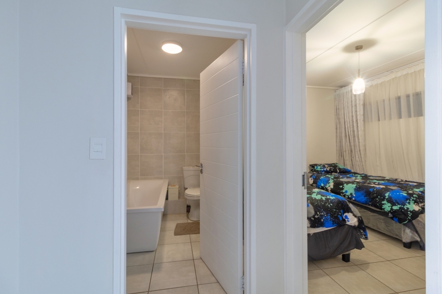 2 Bedroom Property for Sale in Linbro Park Gauteng