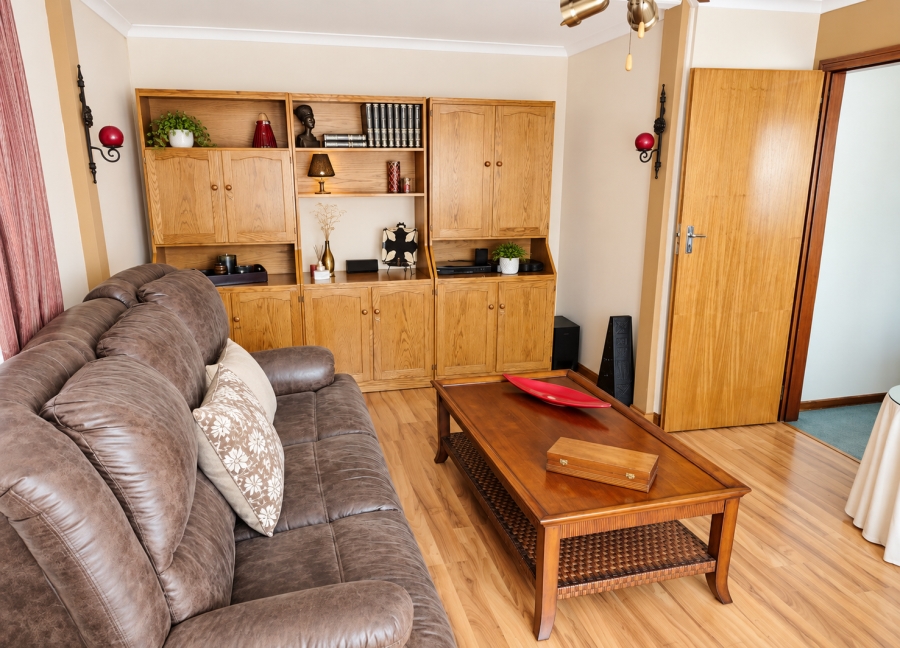 3 Bedroom Property for Sale in Klippoortje Gauteng
