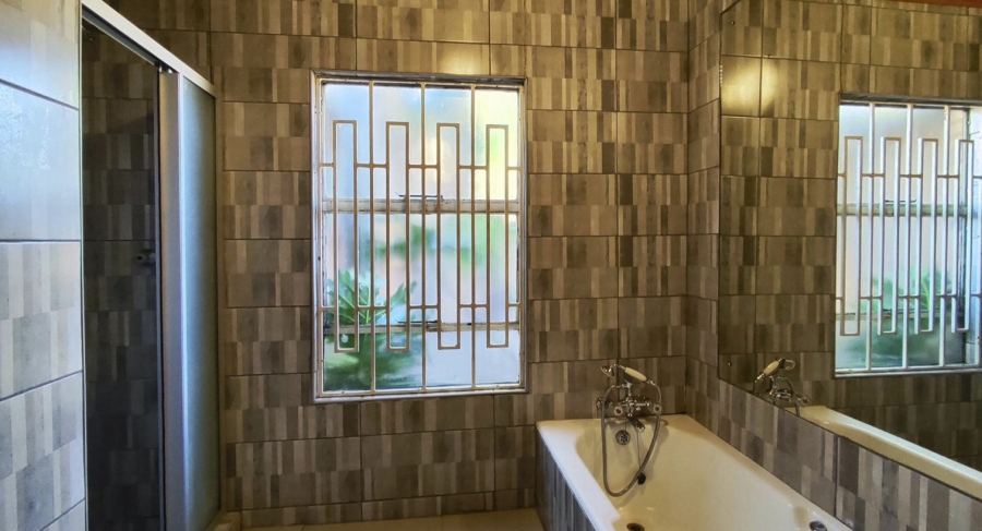 3 Bedroom Property for Sale in Sunward Park Gauteng