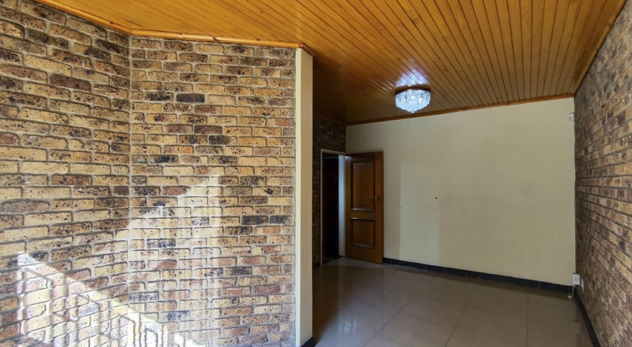 3 Bedroom Property for Sale in Sunward Park Gauteng