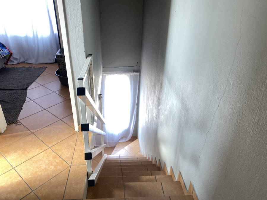 2 Bedroom Property for Sale in Lotus Gardens Gauteng