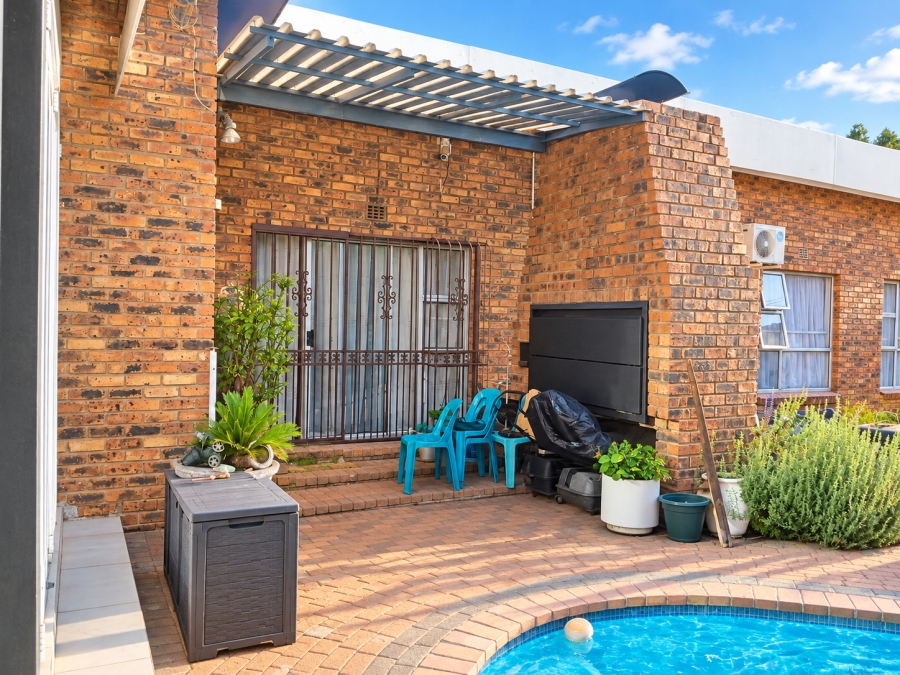4 Bedroom Property for Sale in Sunward Park Gauteng