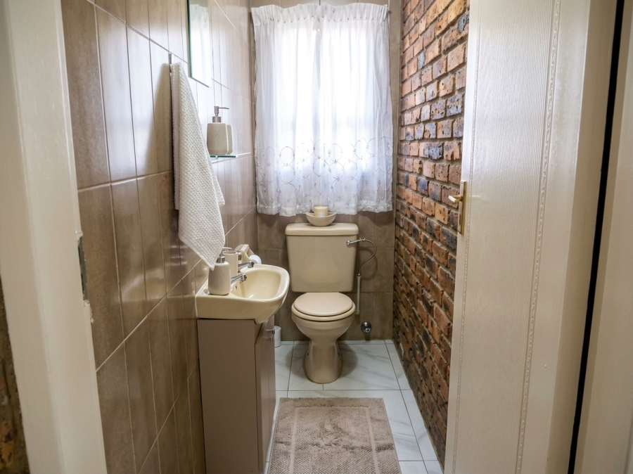 4 Bedroom Property for Sale in Sunward Park Gauteng