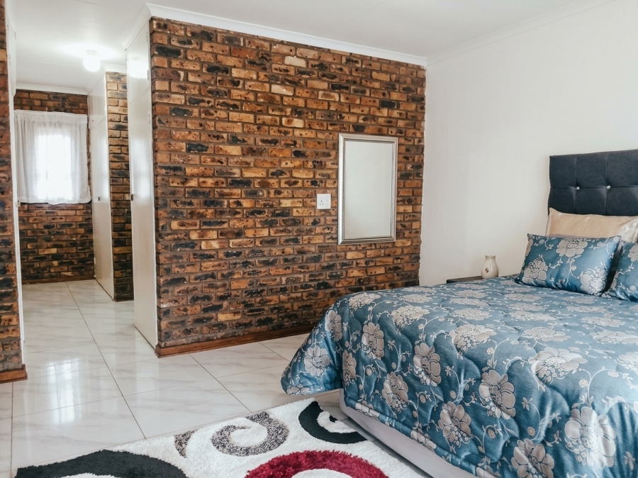 4 Bedroom Property for Sale in Sunward Park Gauteng