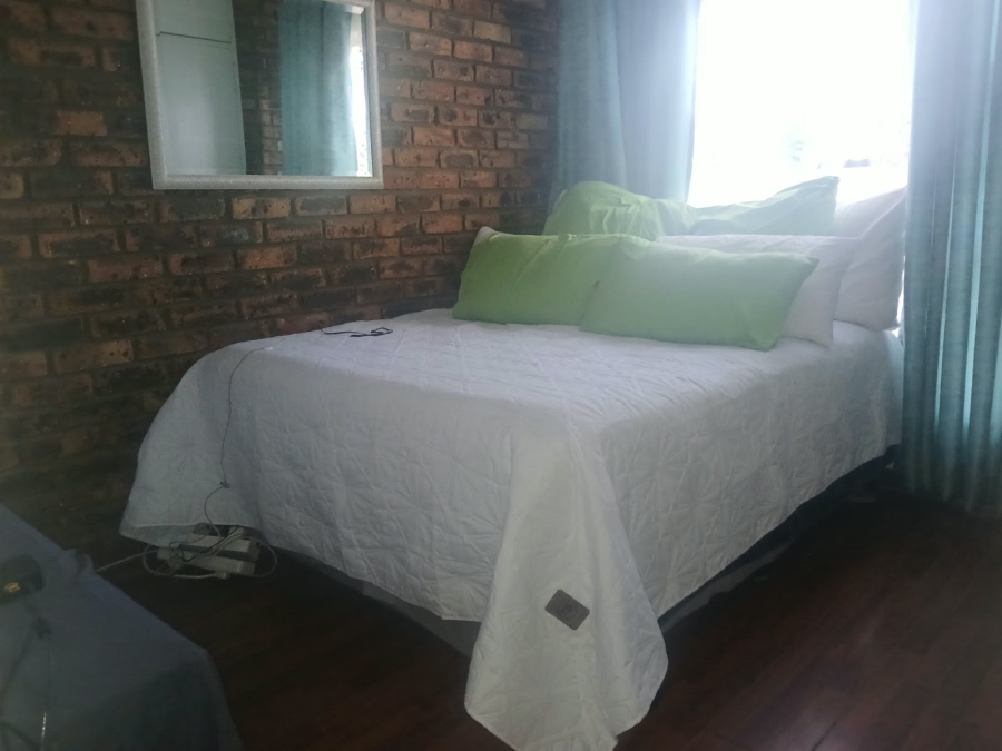 4 Bedroom Property for Sale in Sunward Park Gauteng