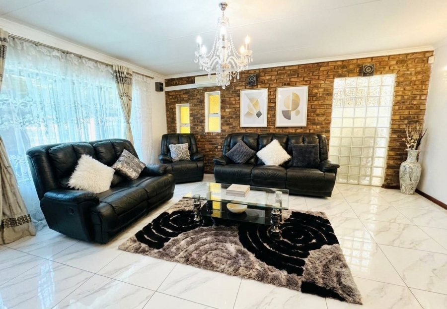 4 Bedroom Property for Sale in Sunward Park Gauteng
