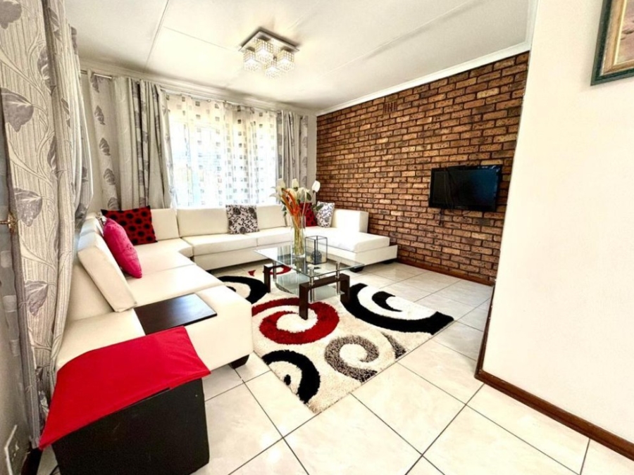 4 Bedroom Property for Sale in Sunward Park Gauteng