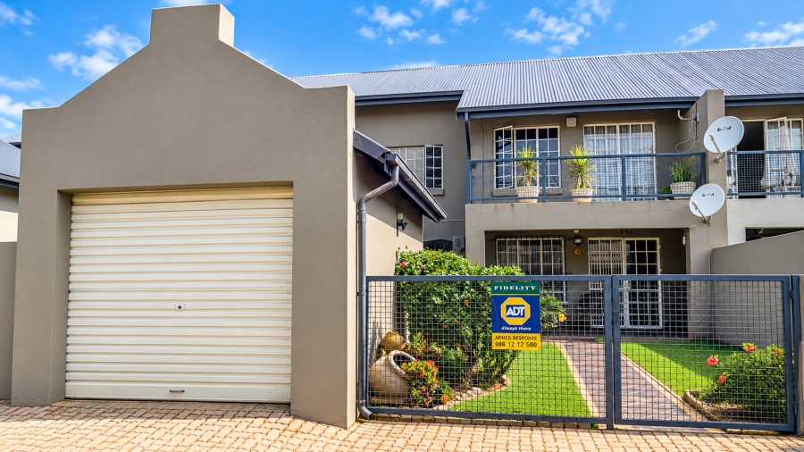 3 Bedroom Property for Sale in Equestria Gauteng