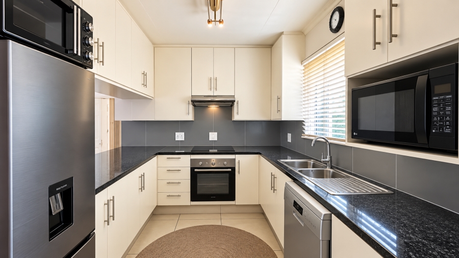 3 Bedroom Property for Sale in Equestria Gauteng
