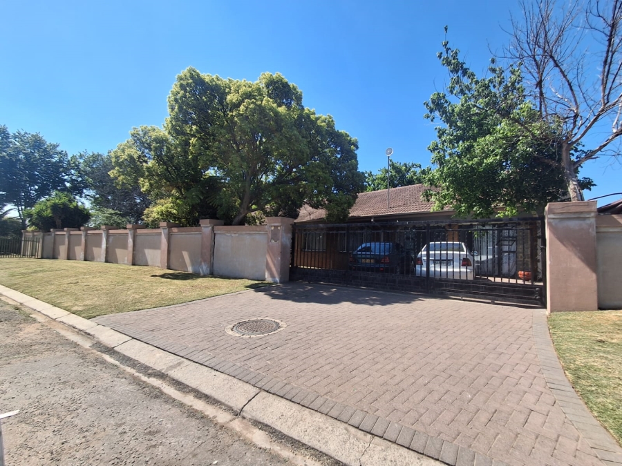 17 Bedroom Property for Sale in Vanderbijlpark SE 7 Gauteng