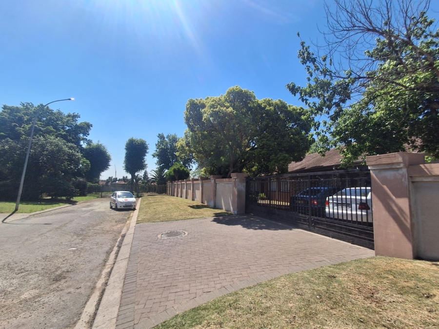 17 Bedroom Property for Sale in Vanderbijlpark SE 7 Gauteng
