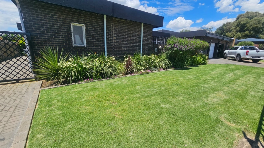 To Let 3 Bedroom Property for Rent in Vanderbijlpark Sw 2 Gauteng