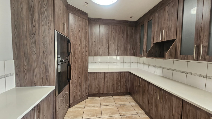 To Let 3 Bedroom Property for Rent in Vanderbijlpark Sw 2 Gauteng