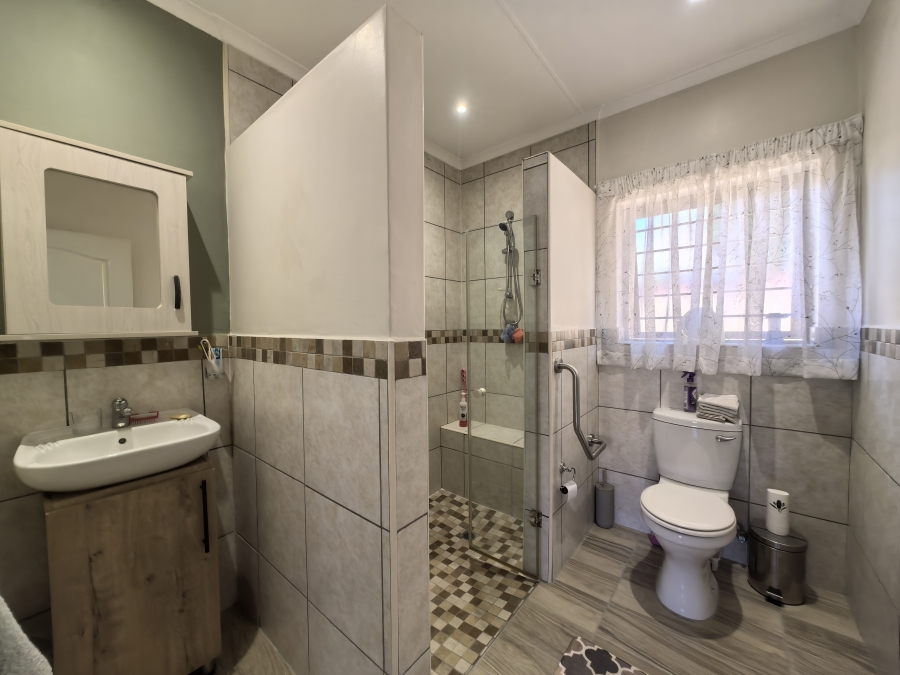 2 Bedroom Property for Sale in Olivedale Gauteng
