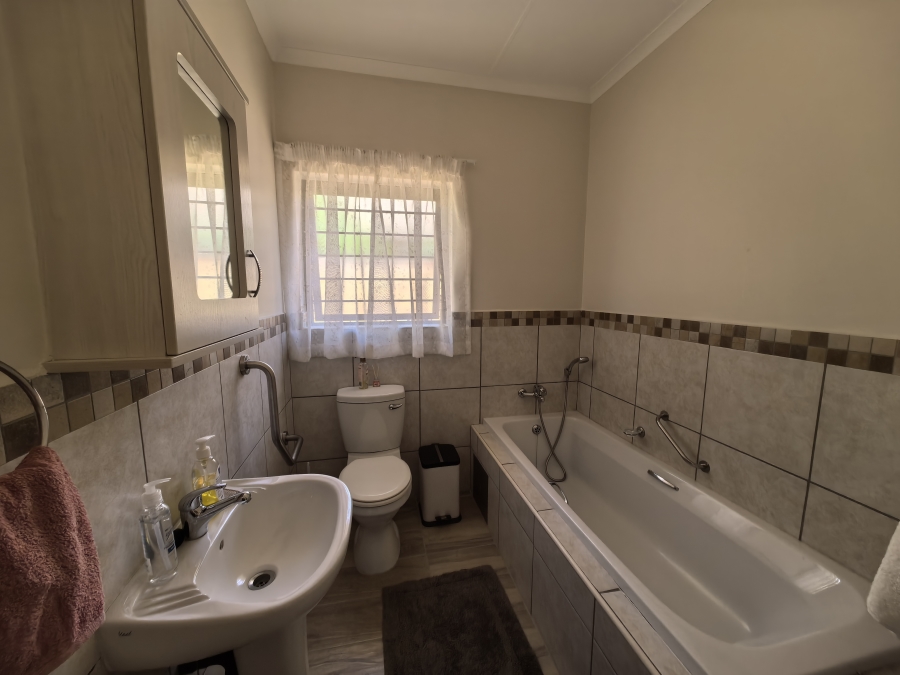 2 Bedroom Property for Sale in Olivedale Gauteng
