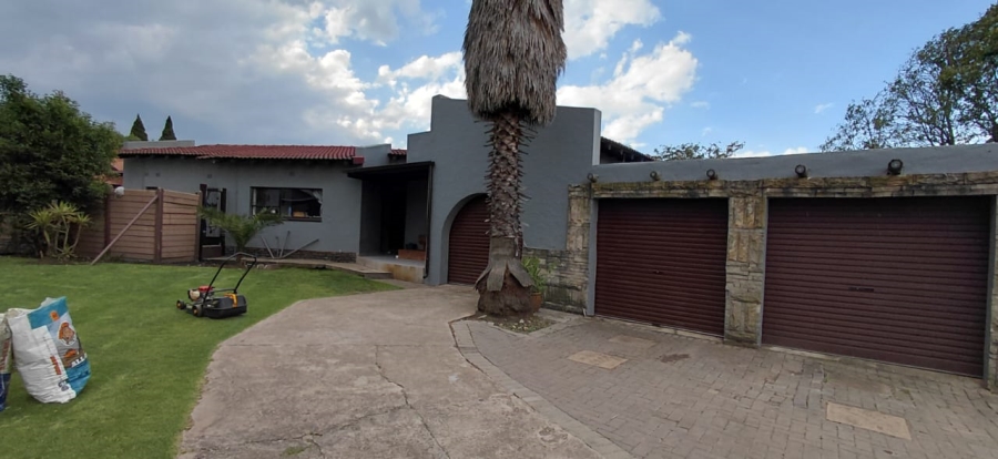 To Let 3 Bedroom Property for Rent in Roodekop Gauteng