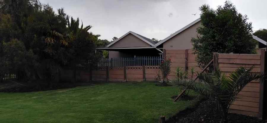 To Let 3 Bedroom Property for Rent in Roodekop Gauteng