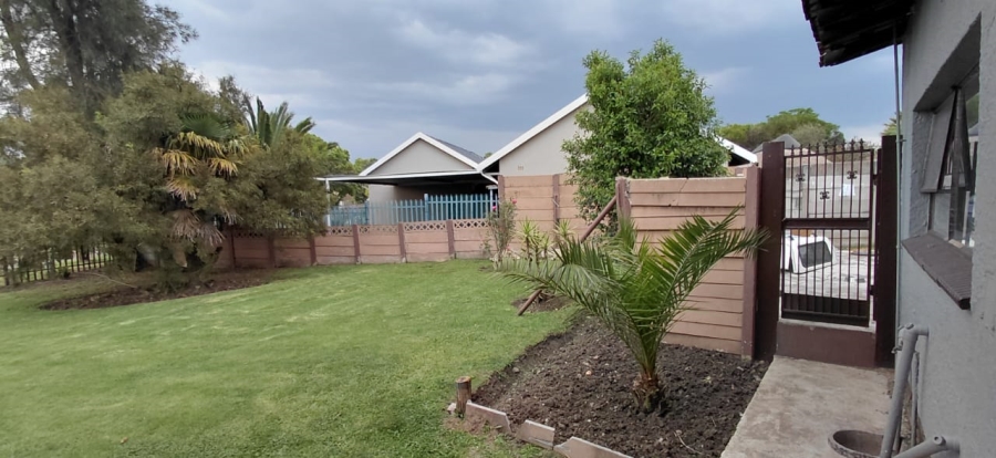To Let 3 Bedroom Property for Rent in Roodekop Gauteng