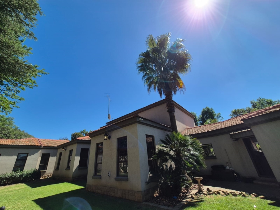 4 Bedroom Property for Sale in Vanderbijlpark SW 5 Gauteng