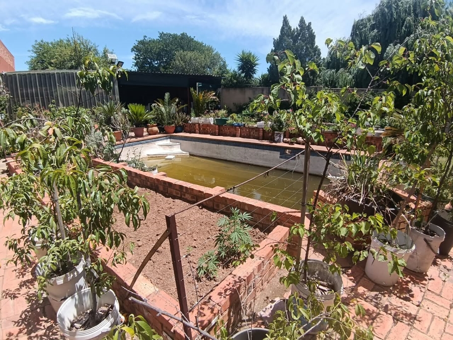 4 Bedroom Property for Sale in Dalview Gauteng
