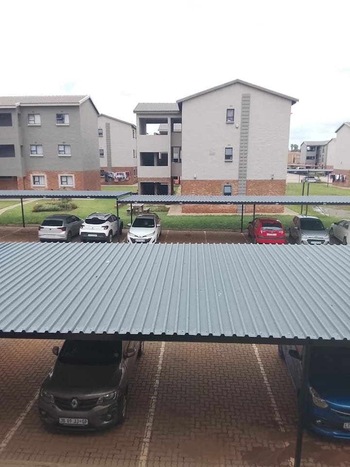 To Let 3 Bedroom Property for Rent in Kenleaf Gauteng