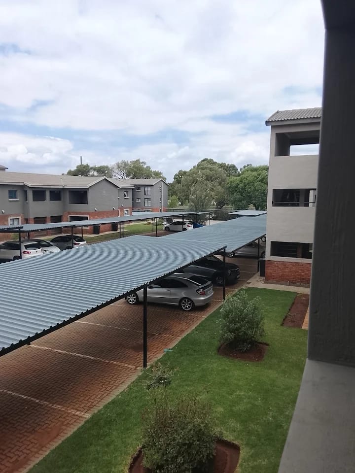 To Let 3 Bedroom Property for Rent in Kenleaf Gauteng