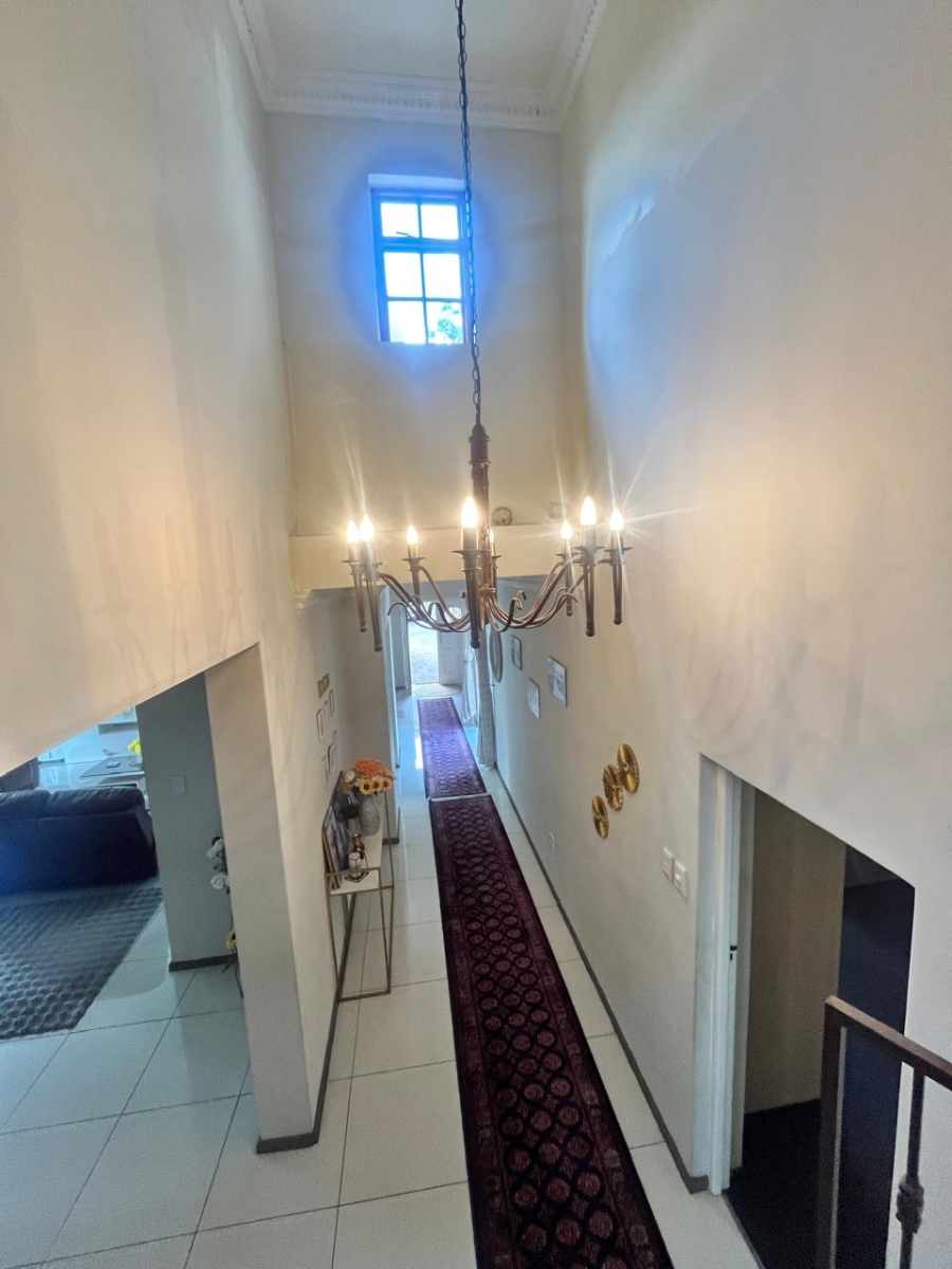 To Let 4 Bedroom Property for Rent in Faerie Glen Gauteng