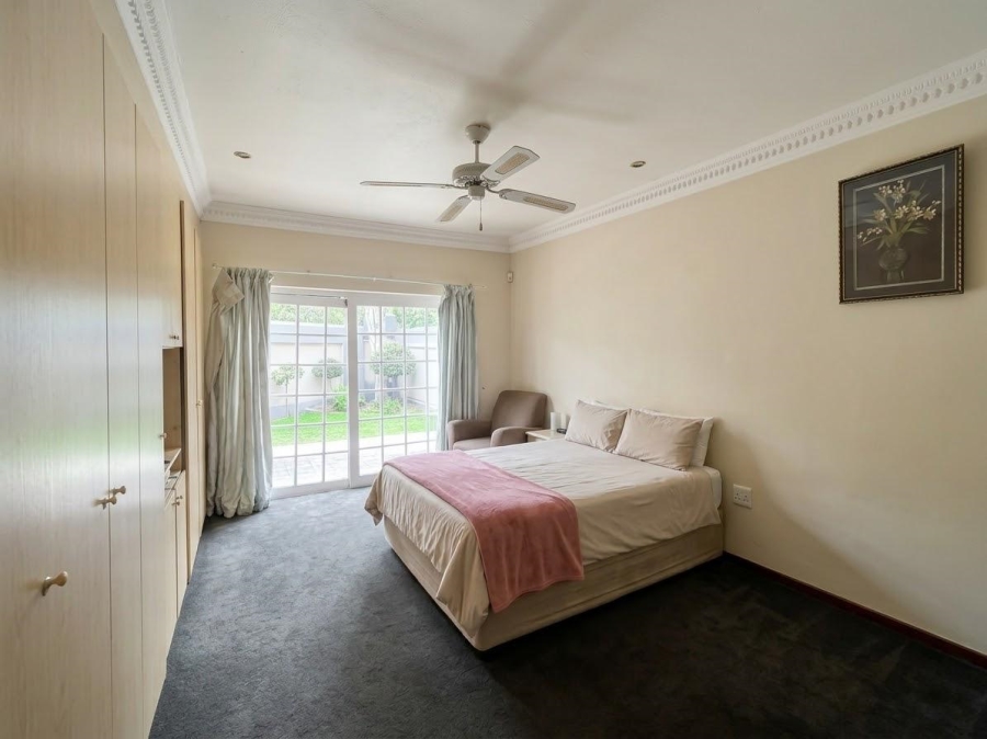 To Let 4 Bedroom Property for Rent in Faerie Glen Gauteng