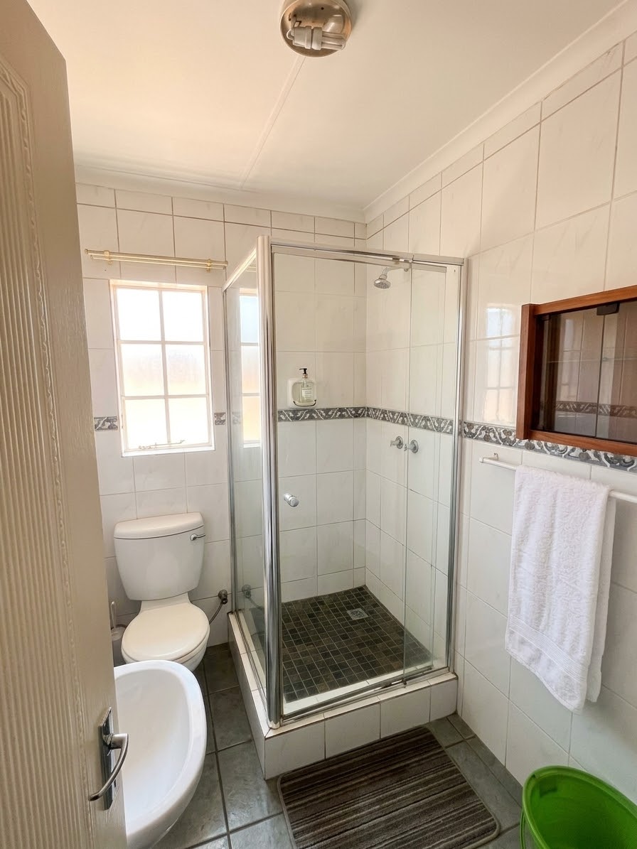 2 Bedroom Property for Sale in Erasmuskloof Gauteng