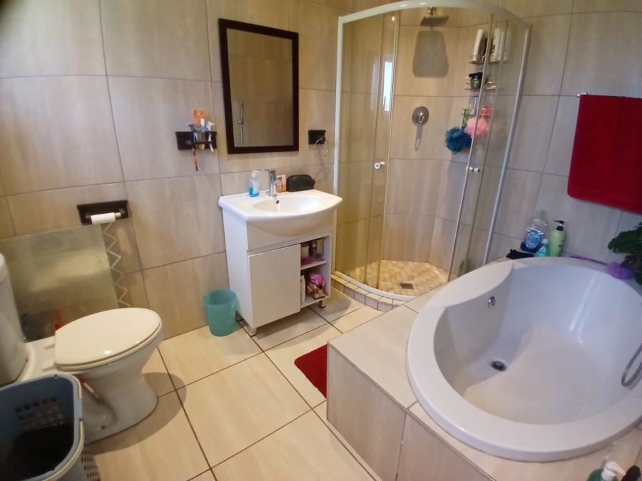 3 Bedroom Property for Sale in Primrose Gauteng