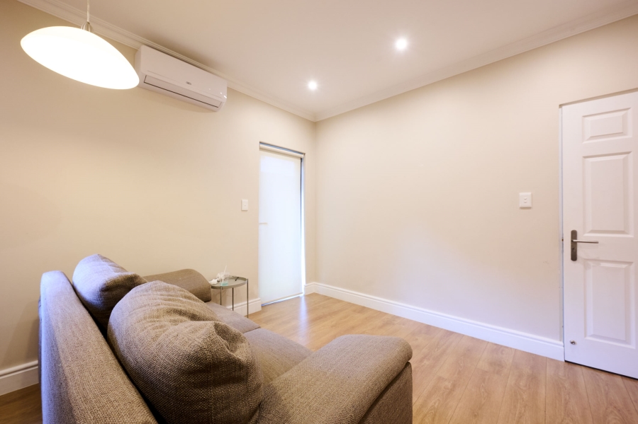 5 Bedroom Property for Sale in Waterfall Country Village Gauteng