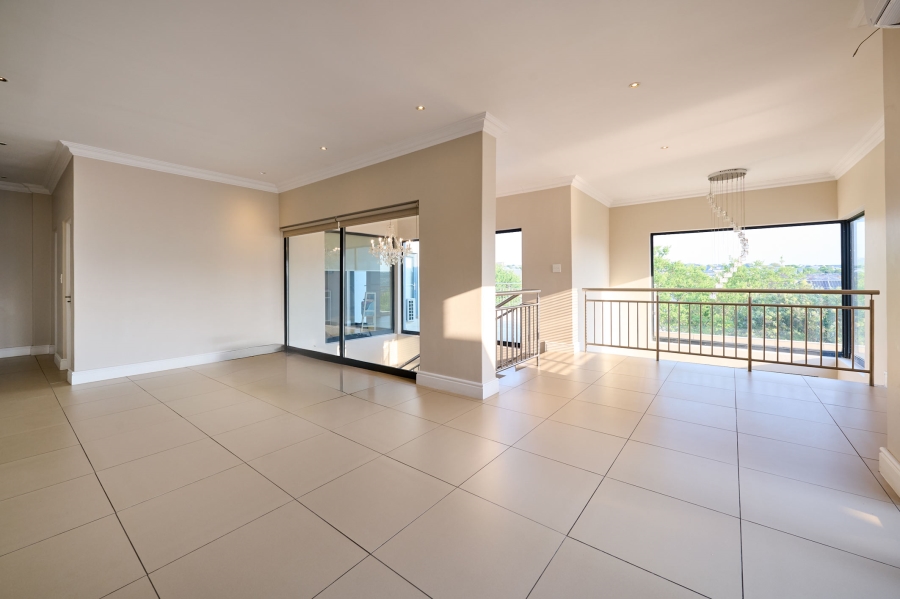 5 Bedroom Property for Sale in Waterfall Country Village Gauteng