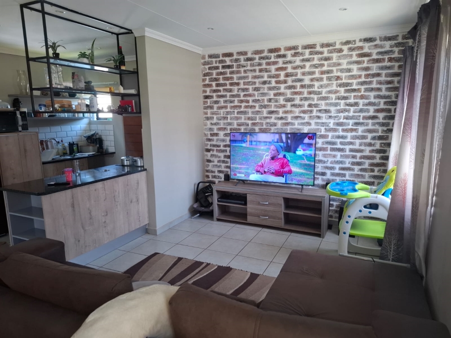3 Bedroom Property for Sale in Lotus Gardens Gauteng