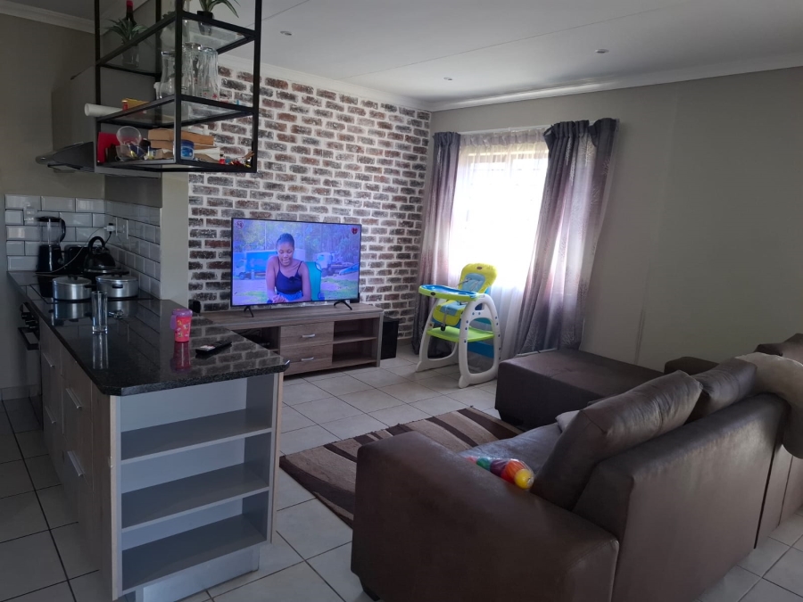 3 Bedroom Property for Sale in Lotus Gardens Gauteng