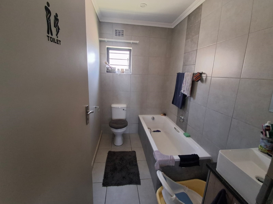 3 Bedroom Property for Sale in Lotus Gardens Gauteng