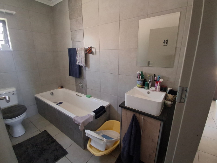 3 Bedroom Property for Sale in Lotus Gardens Gauteng