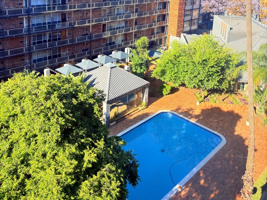 2 Bedroom Property for Sale in Baileys Muckleneuk Gauteng