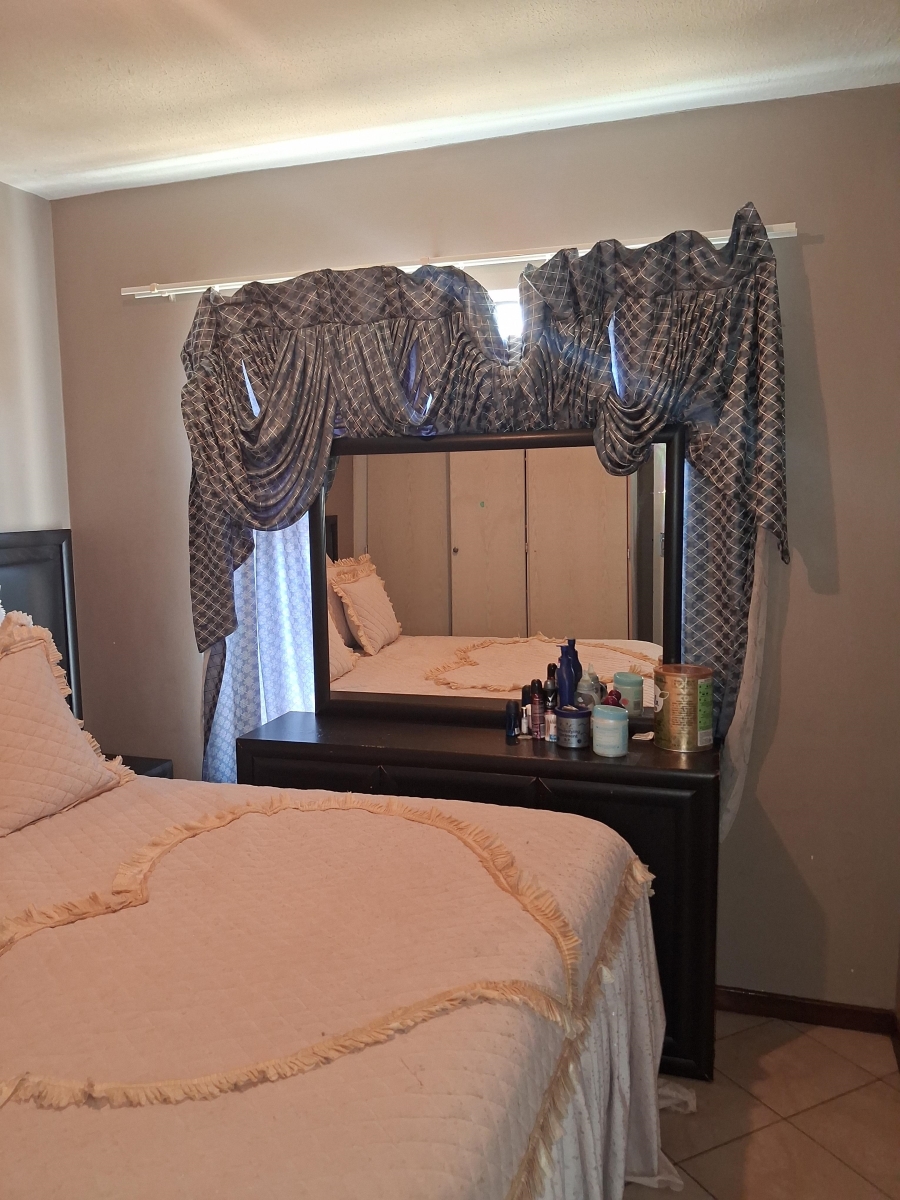 2 Bedroom Property for Sale in The Orchards Gauteng