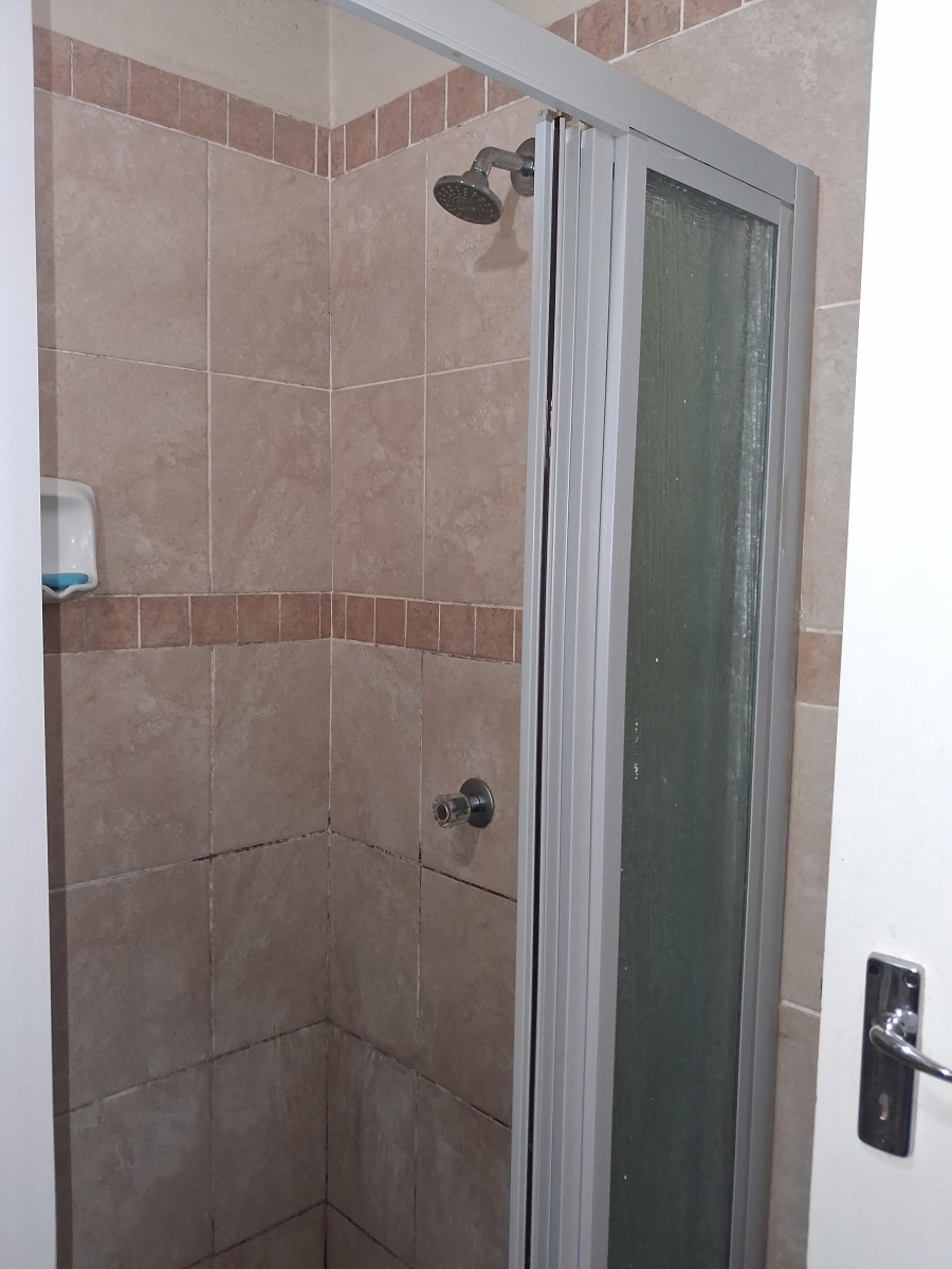 2 Bedroom Property for Sale in The Orchards Gauteng