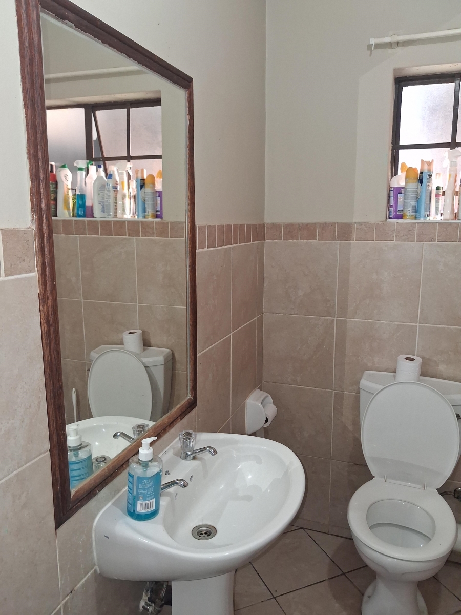2 Bedroom Property for Sale in The Orchards Gauteng