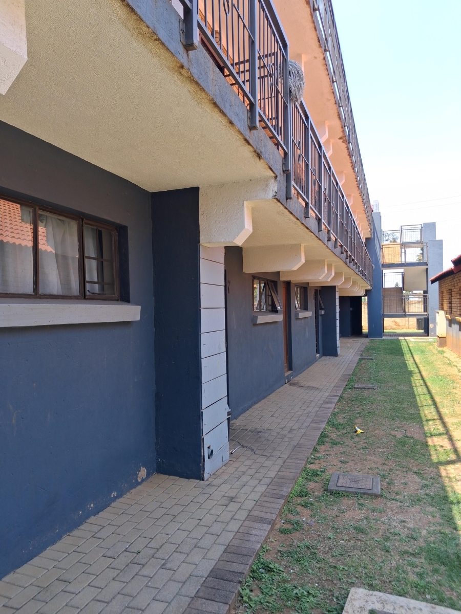 2 Bedroom Property for Sale in The Orchards Gauteng