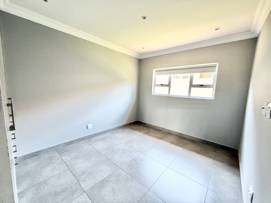 3 Bedroom Property for Sale in Kyalami Hills Gauteng