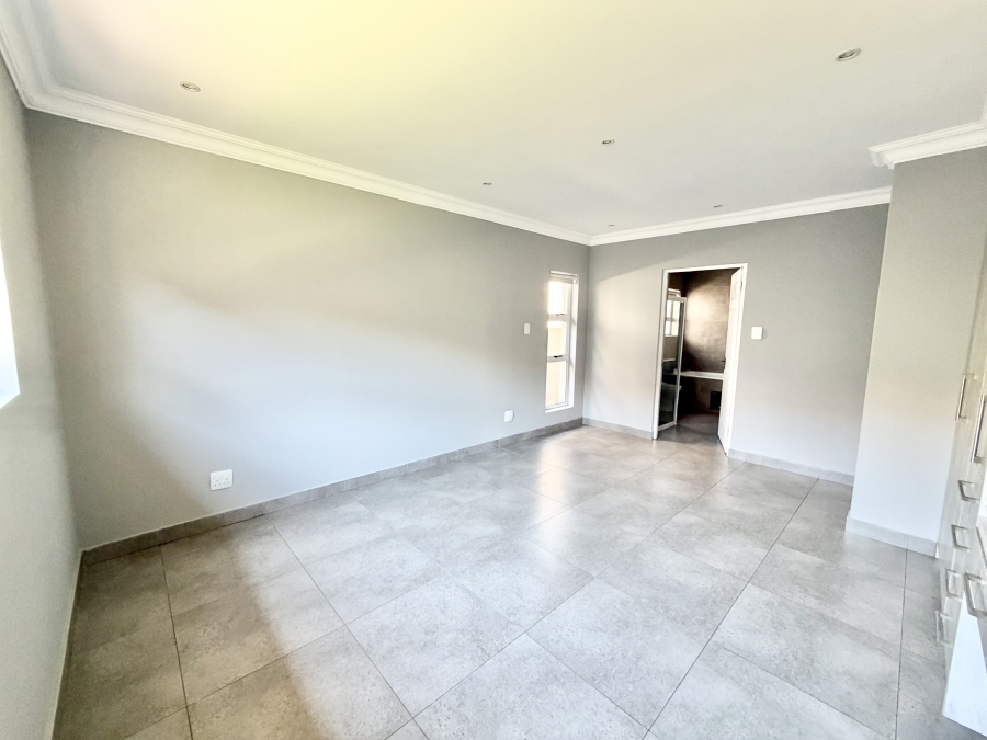 3 Bedroom Property for Sale in Kyalami Hills Gauteng