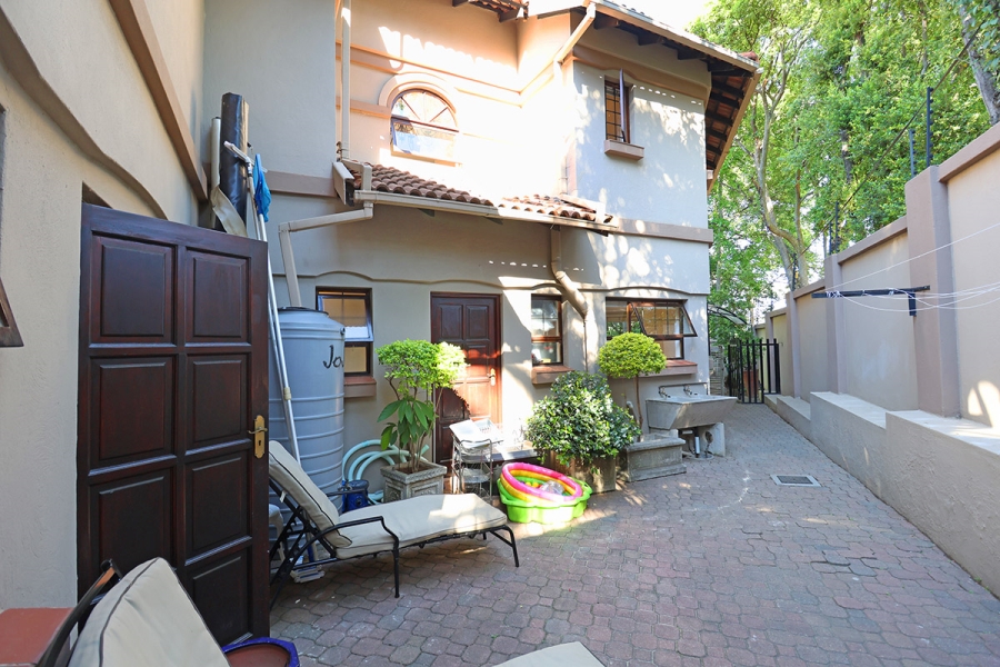 4 Bedroom Property for Sale in Bryanston Gauteng